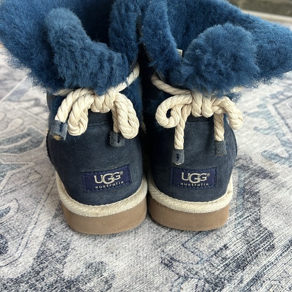 UGG Selene Bailey Bow Nautical Rope navy blue boots sz 8 - Picture 5 of 8